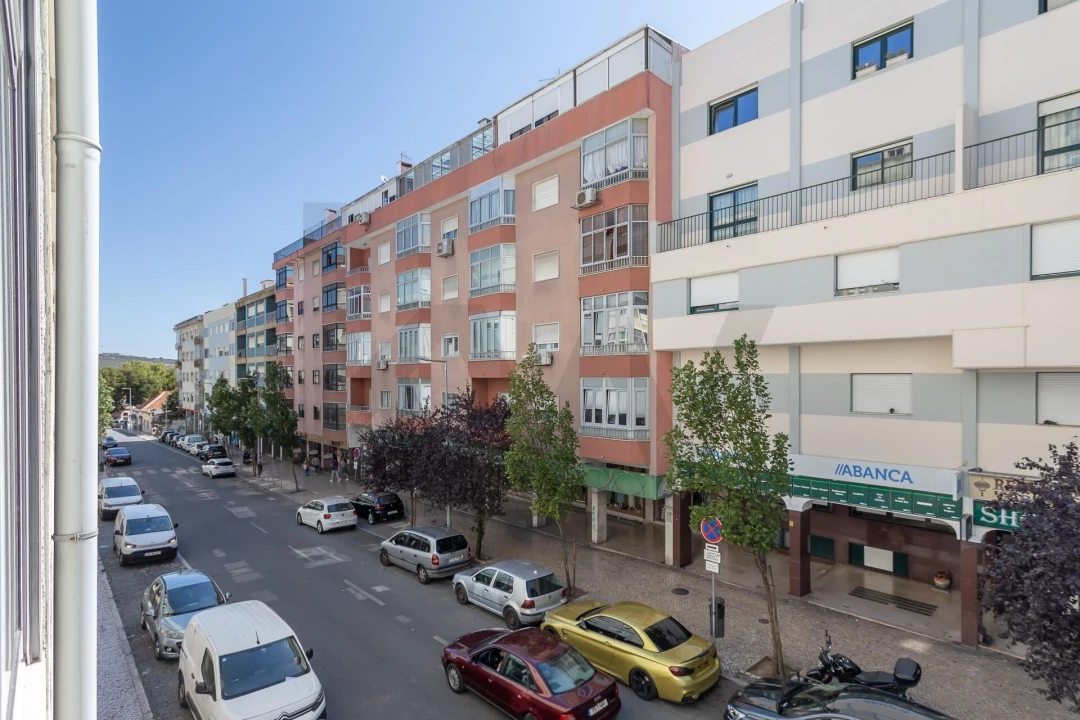 Apartamento T3 para Venda em Queluz e Belas Foto 33