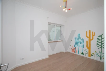 Apartamento T3 para Venda em Queluz e Belas