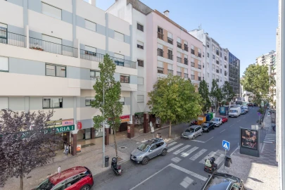 Apartamento T3 para Venda em Queluz e Belas