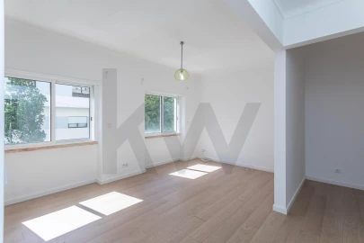 Apartamento T3 para Venda em Queluz e Belas