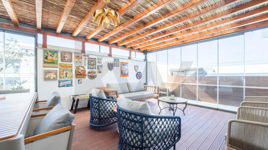 Apartamento T4 para Arrendamento em Porto Salvo