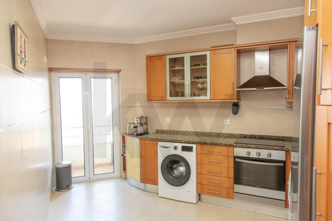 Apartamento T2 para Venda em Santo Isidoro Foto 15