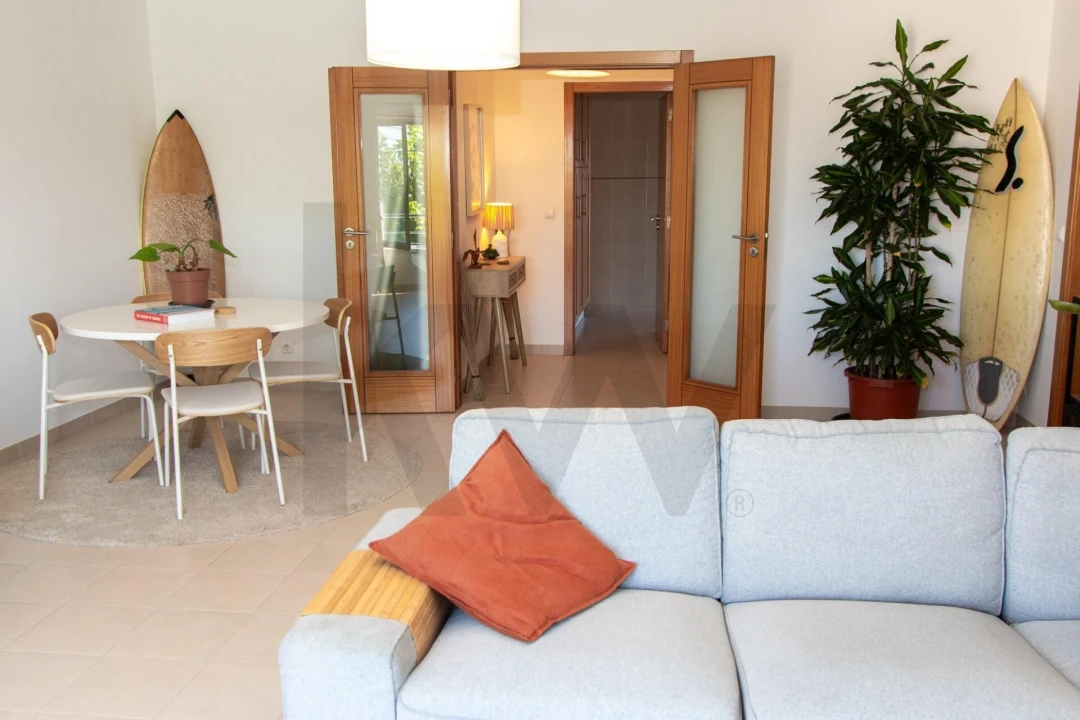 Apartamento T2 para Venda em Santo Isidoro Foto 4