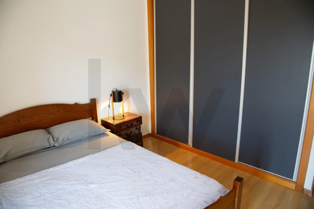 Apartamento T2 para Venda em Santo Isidoro Foto 11