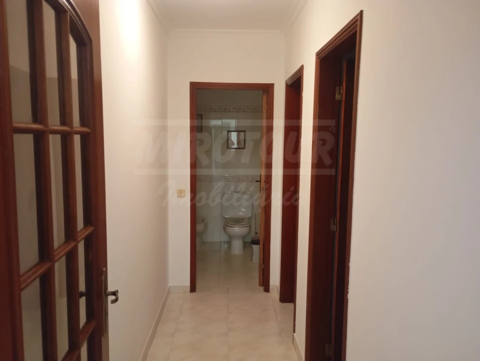 Apartamento T2 para Arrendamento em Sines Foto 14