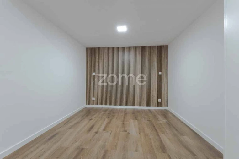 Apartamento T2 para Venda em Oliveira do Douro Foto 18