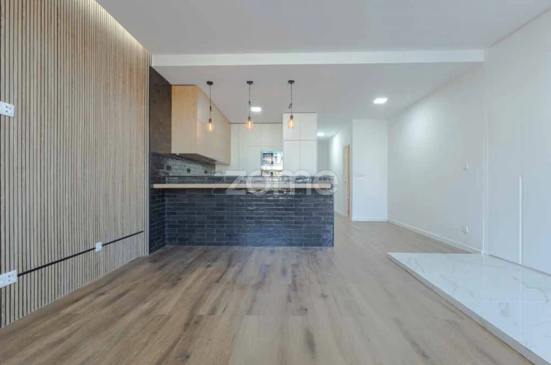 Apartamento T2 para Venda em Oliveira do Douro Foto 3
