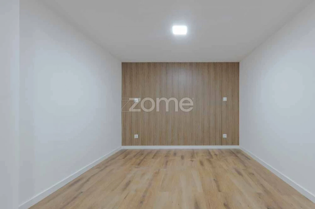 Apartamento T2 para Venda em Oliveira do Douro Foto 13