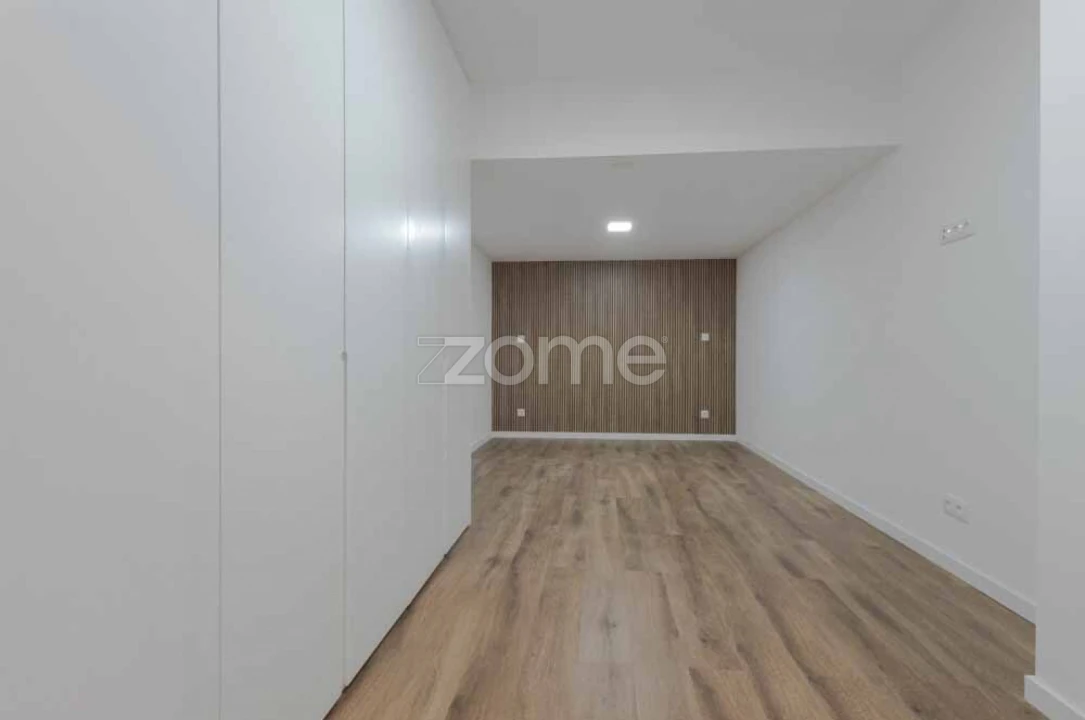 Apartamento T2 para Venda em Oliveira do Douro Foto 16