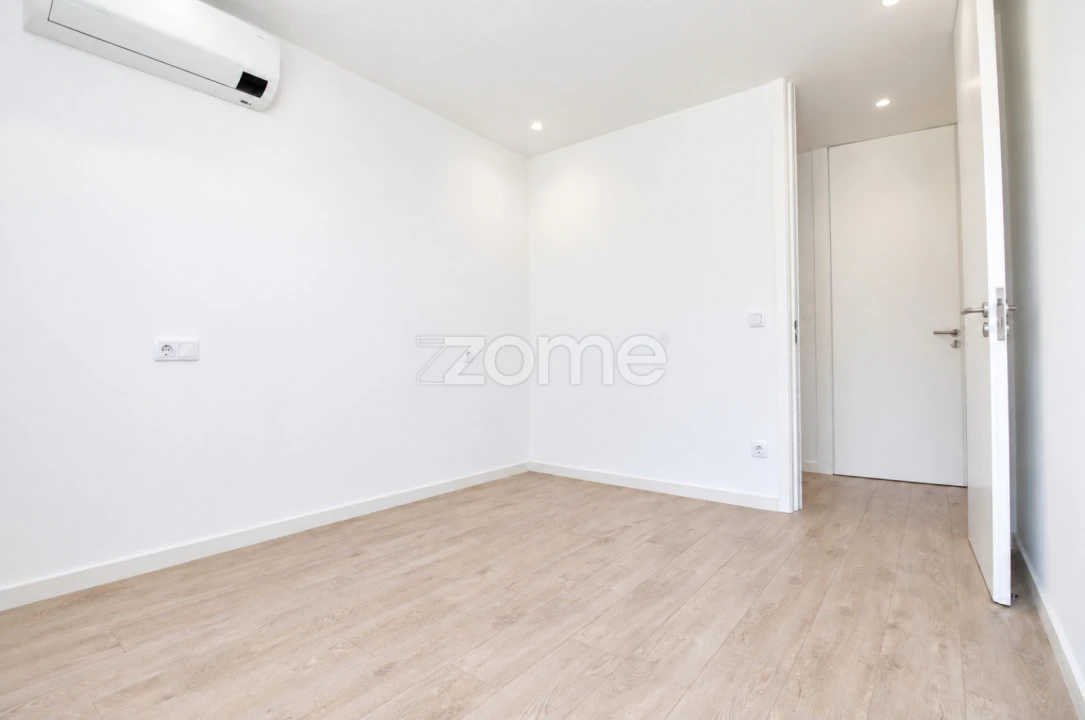 Apartamento T3 para Venda em Santo Tirso, Couto (Santa Cristina e São Miguel) e Burgães Foto 19