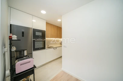 Apartamento T3 para Venda em Santo Tirso, Couto (Santa Cristina e São Miguel) e Burgães