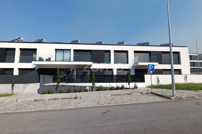 Apartamento T3 para Venda em Santo Tirso, Couto (Santa Cristina e São Miguel) e Burgães