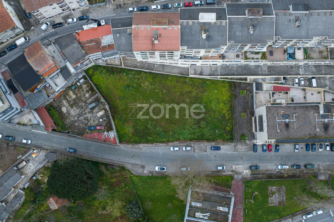 Terreno para Venda em Gondomar (São Cosme), Valbom e Jovim Foto 1