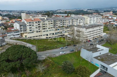 Terreno para Venda em Gondomar (São Cosme), Valbom e Jovim