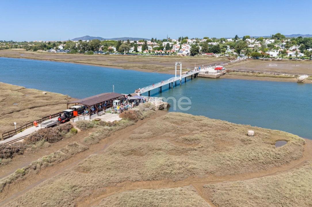 Moradia T1 para Venda em Santa Luzia Foto 59