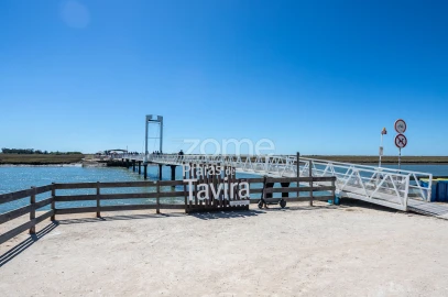 Moradia T1 para Venda em Santa Luzia