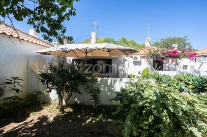 Moradia T1 para Venda em Santa Luzia