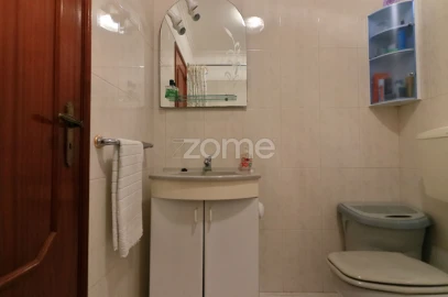 Apartamento T2 para Venda em Rio de Mouro