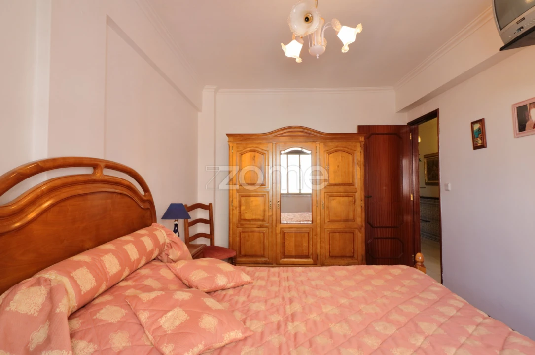 Apartamento T2 para Venda em Rio de Mouro Foto 3