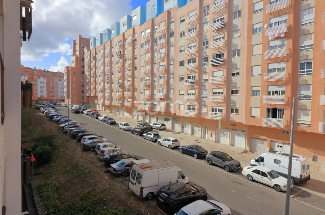 Apartamento T2 para Venda em Rio de Mouro Foto 21