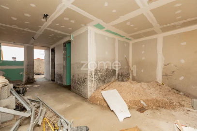 Moradia T2 para Venda em Assafarge e Antanhol