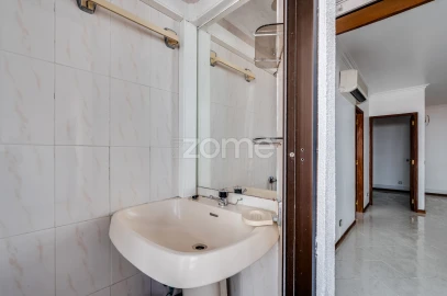 Apartamento T2 para Venda em Quarteira
