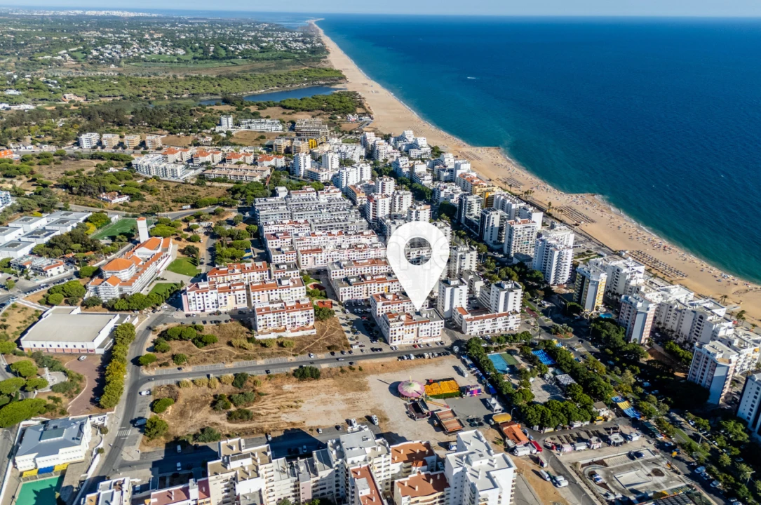 Apartamento T2 para Venda em Quarteira Foto 1