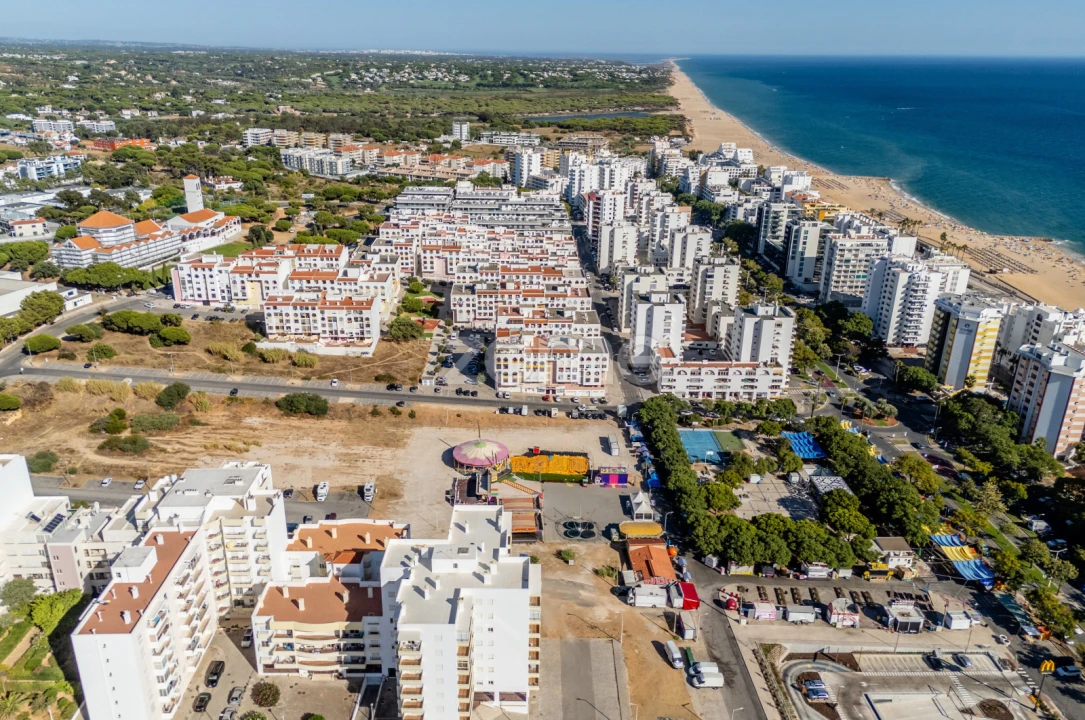 Apartamento T2 para Venda em Quarteira Foto 25