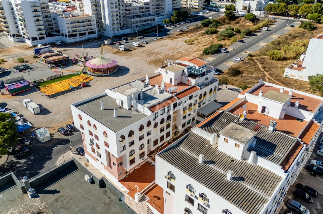Apartamento T2 para Venda em Quarteira Foto 30