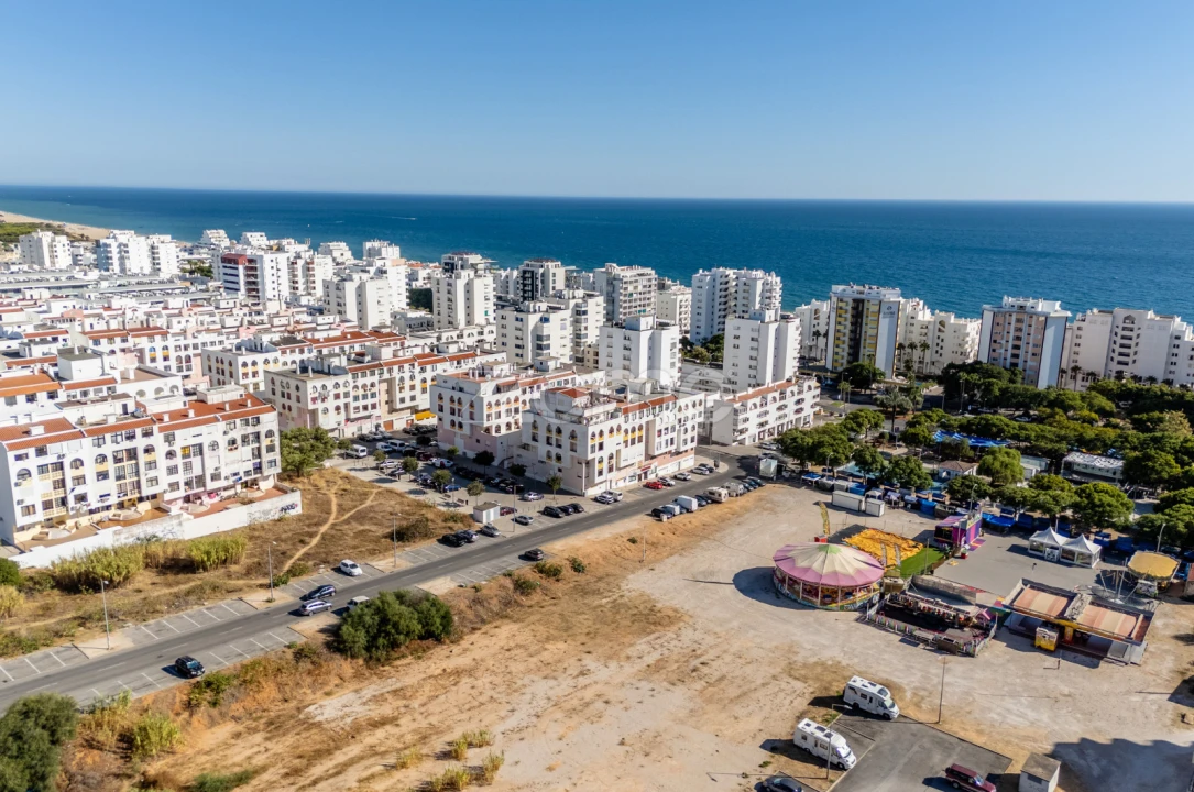 Apartamento T2 para Venda em Quarteira Foto 27