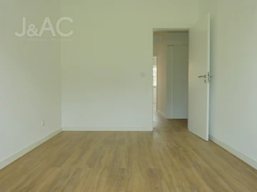 Apartamento T2 para Arrendamento em Cascais e Estoril