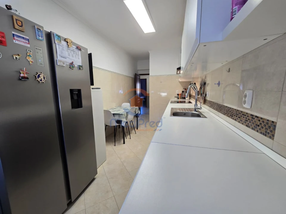 Apartamento T2 para Venda em Odivelas Foto 6