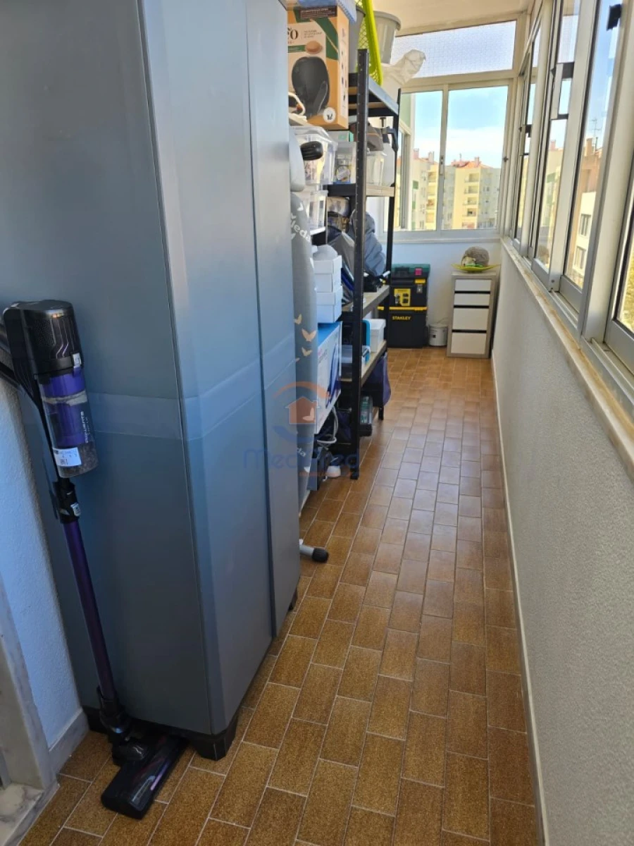 Apartamento T2 para Venda em Odivelas Foto 17