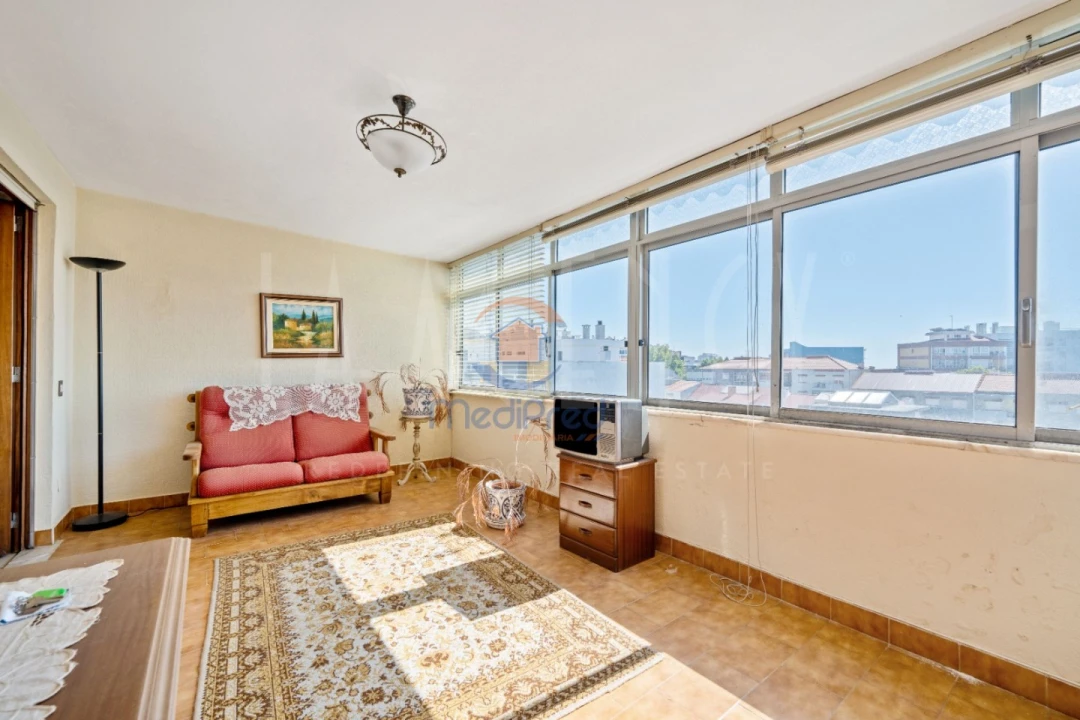 Apartamento T1 para Venda em Almada, Cova da Piedade, Pragal e Cacilhas Foto 1