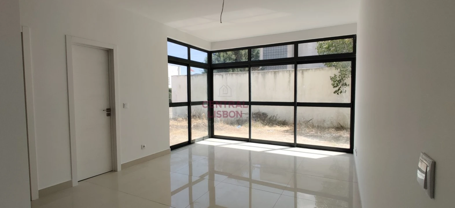 Moradia T5 para Venda em Quinta do Anjo Foto 10