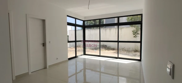 Moradia T5 para Venda em Quinta do Anjo