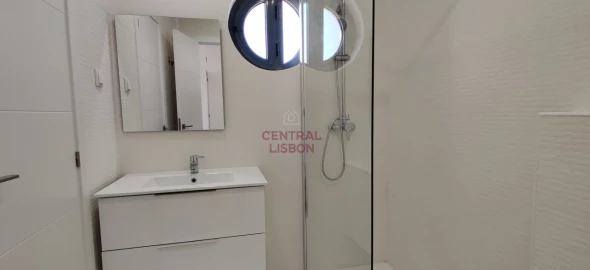 Moradia T5 para Venda em Quinta do Anjo