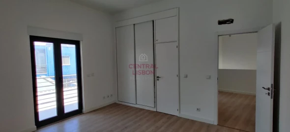 Moradia T5 para Venda em Quinta do Anjo