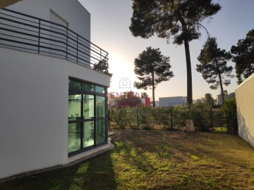 Moradia T5 para Venda em Quinta do Anjo