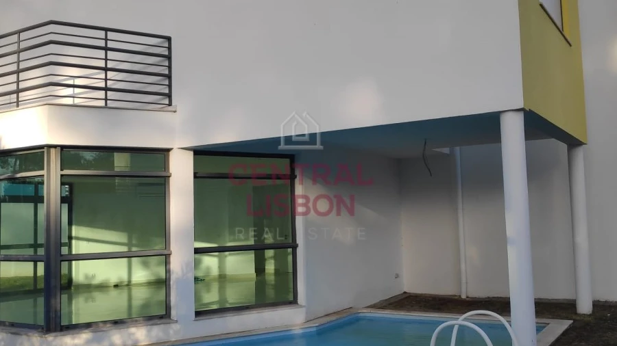 Moradia T5 para Venda em Quinta do Anjo