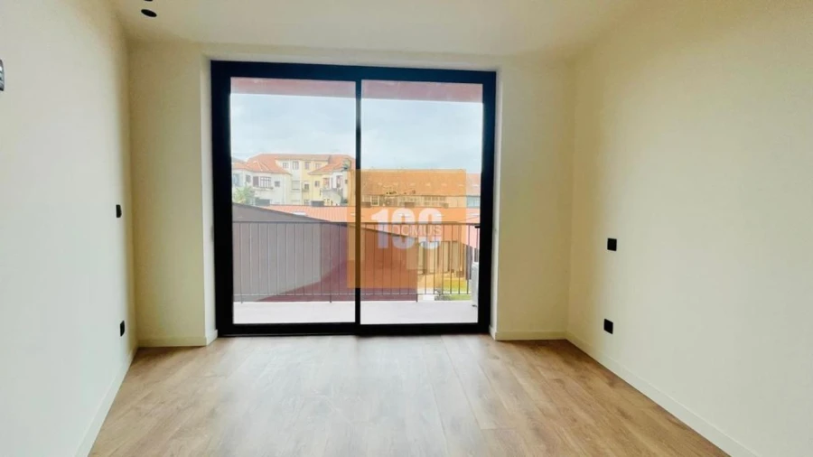Apartamento T1 para Arrendamento em Bonfim Foto 15