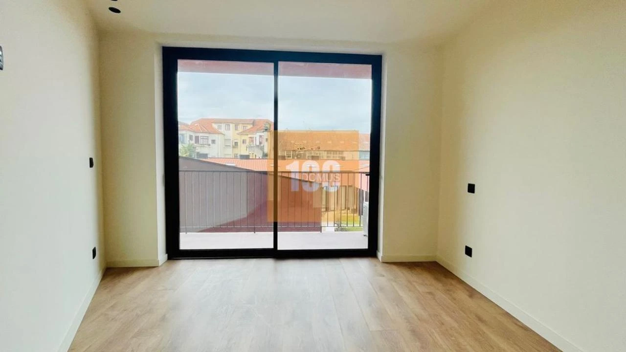 Apartamento T1 para Arrendamento em Bonfim Foto 15
