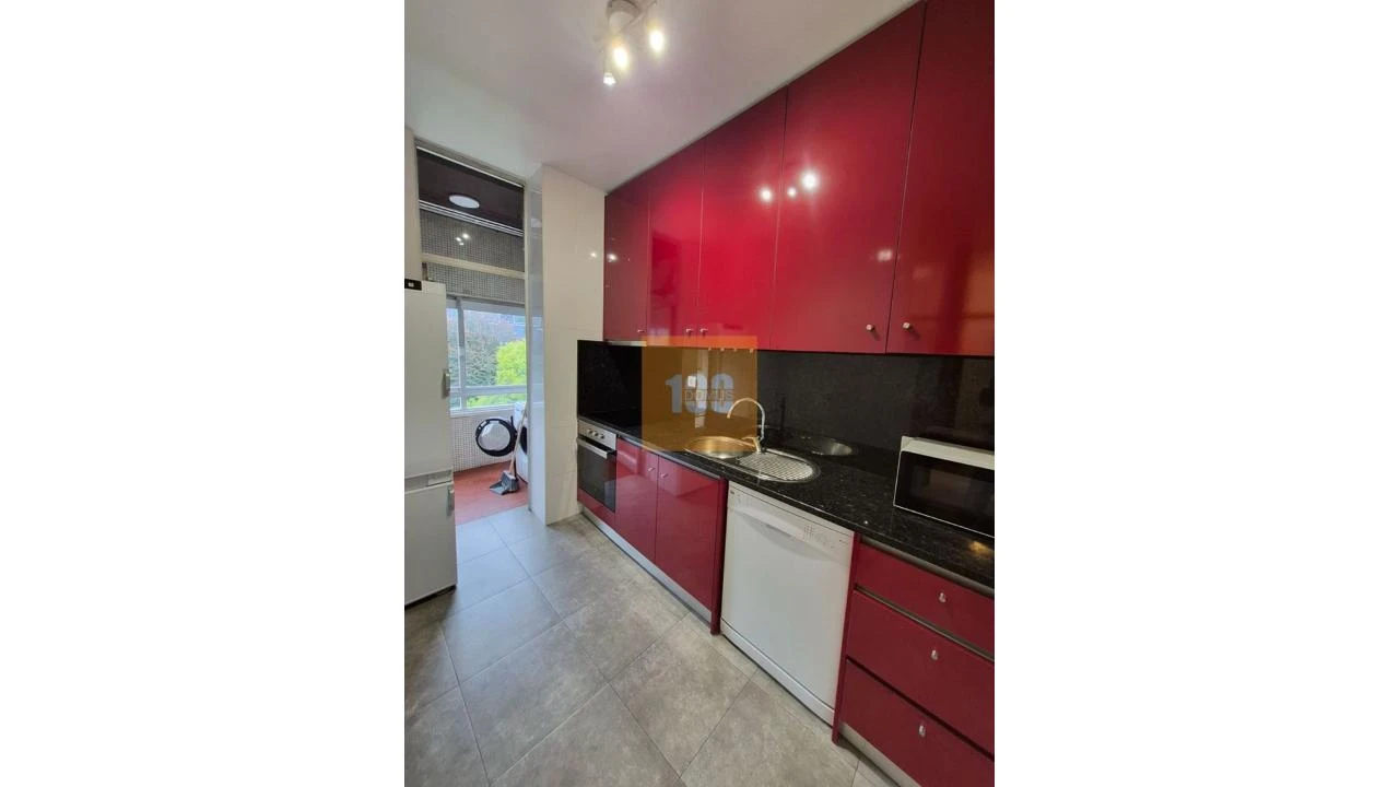 Apartamento T2 para Arrendamento em Cedofeita, Santo Ildefonso, Sé, Miragaia, São Nicolau e Vitória Foto 14