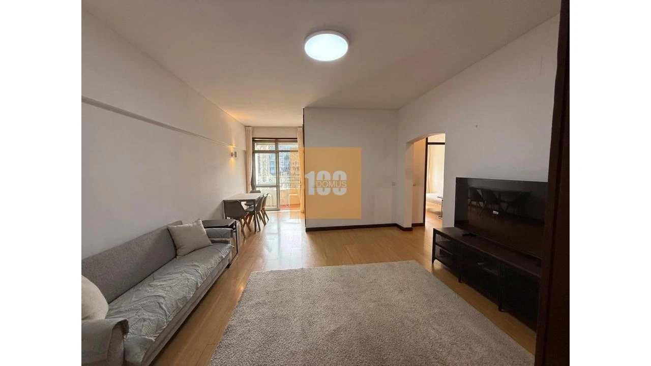 Apartamento T2 para Arrendamento em Cedofeita, Santo Ildefonso, Sé, Miragaia, São Nicolau e Vitória Foto 4