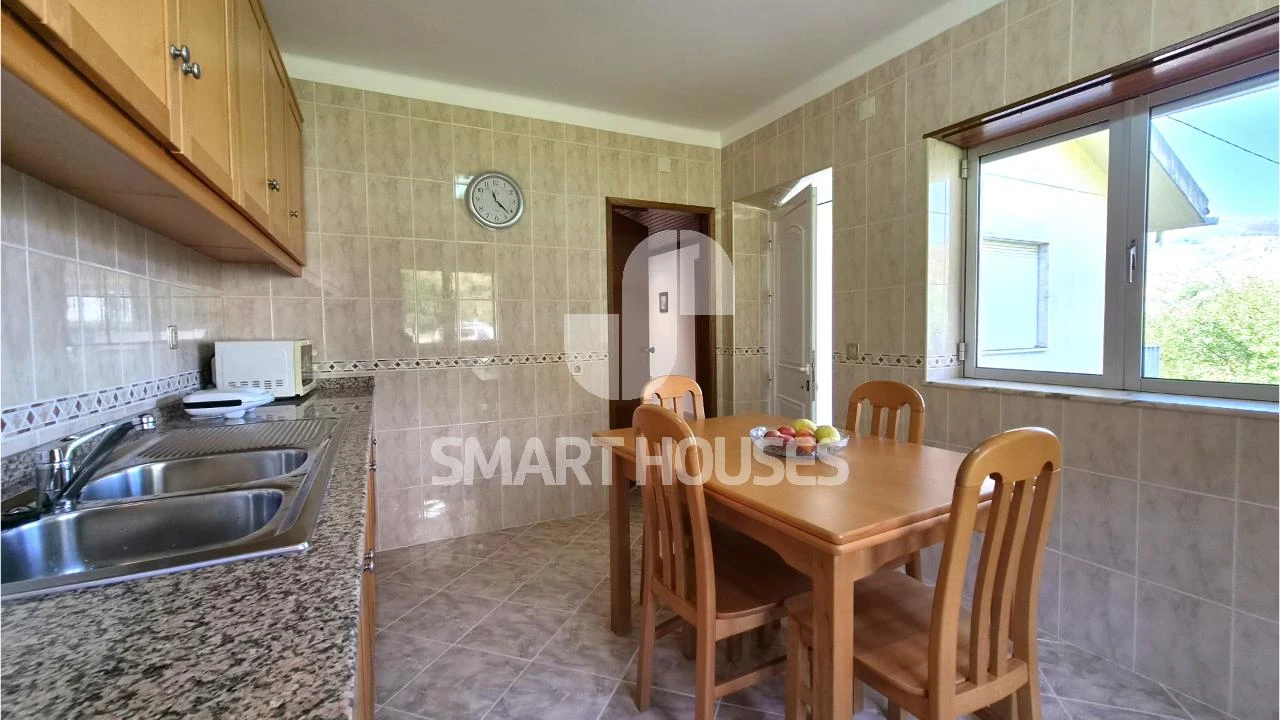 Moradia T3 para Venda em Pomares Foto 4