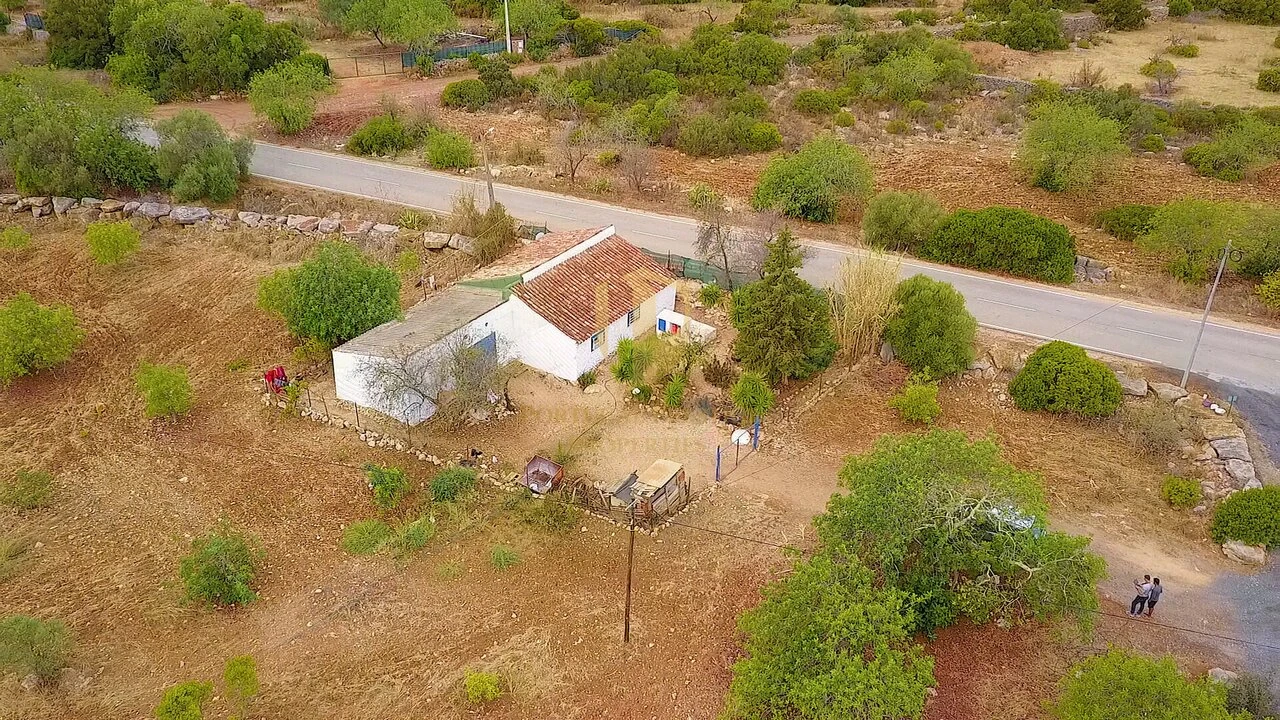 Moradia T2 para Venda em Santa Catarina da Fonte do Bispo Foto 2