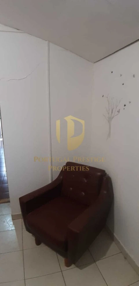 Moradia T2 para Venda em Santa Catarina da Fonte do Bispo