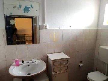Moradia T2 para Venda em Santa Catarina da Fonte do Bispo