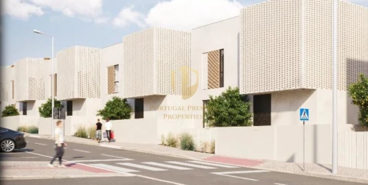 Moradia T3 para Venda em Moncarapacho e Fuseta