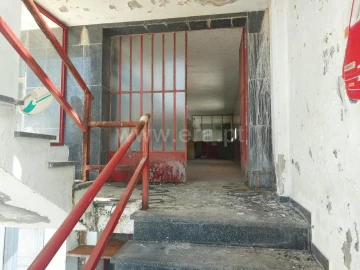 Armazém para Venda em Fiães